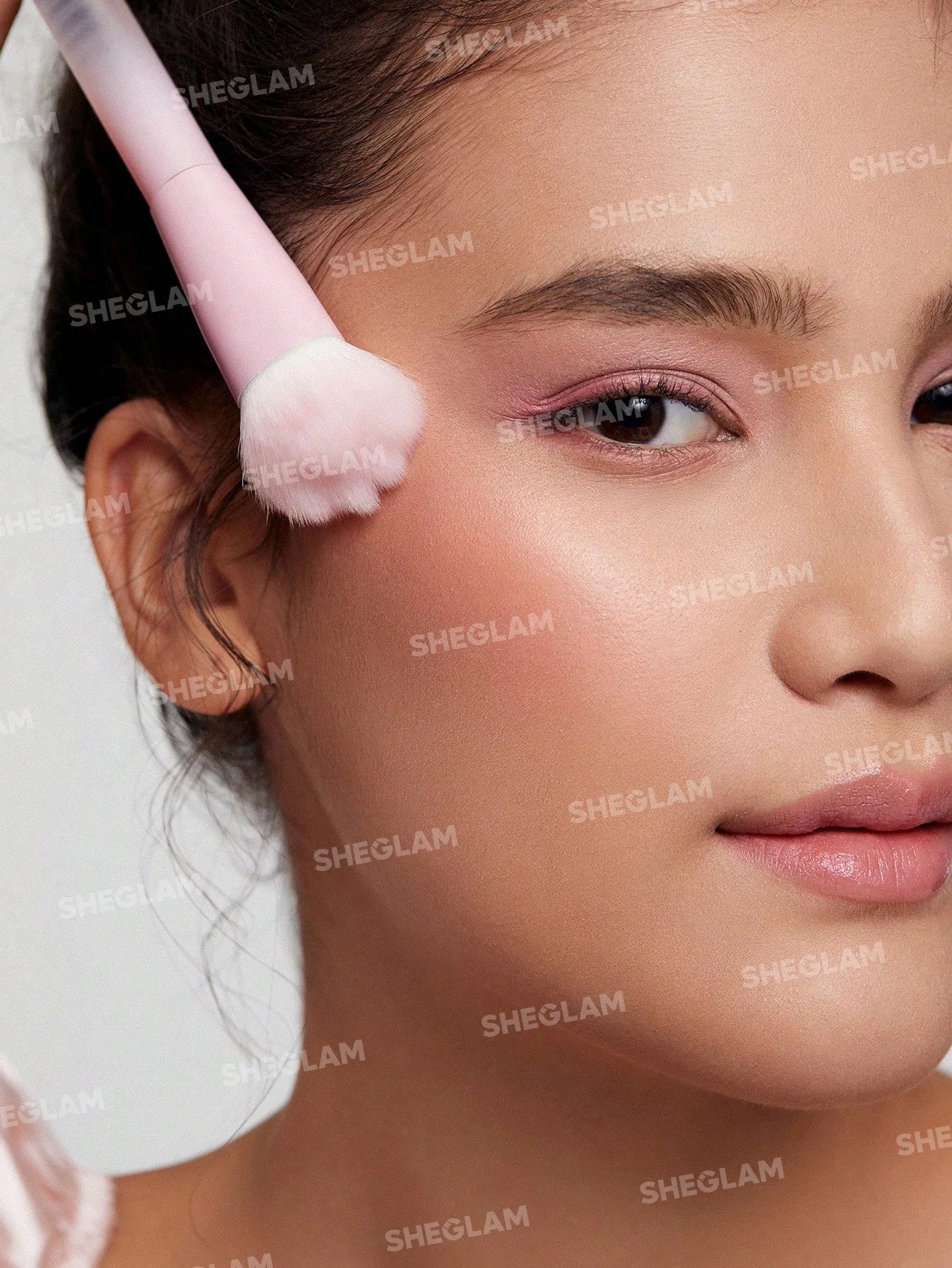 SheGlam Liquid Blush Brush